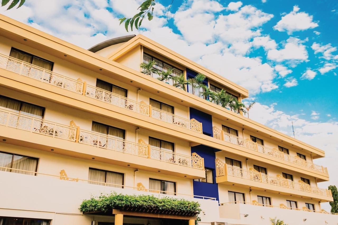 Peninsula Hotel Dár Al-Szalám Kültér fotó