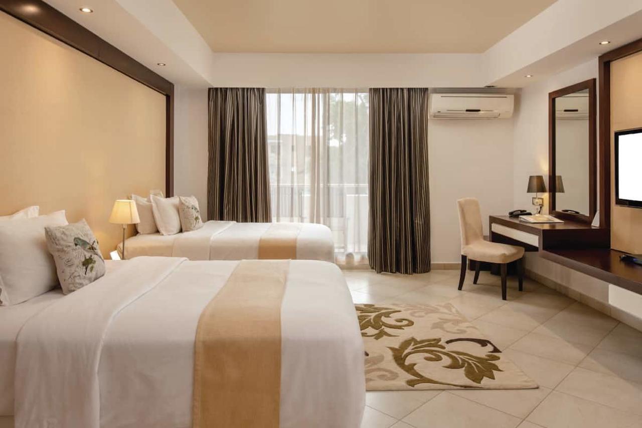 Peninsula Hotel Dár Al-Szalám Kültér fotó