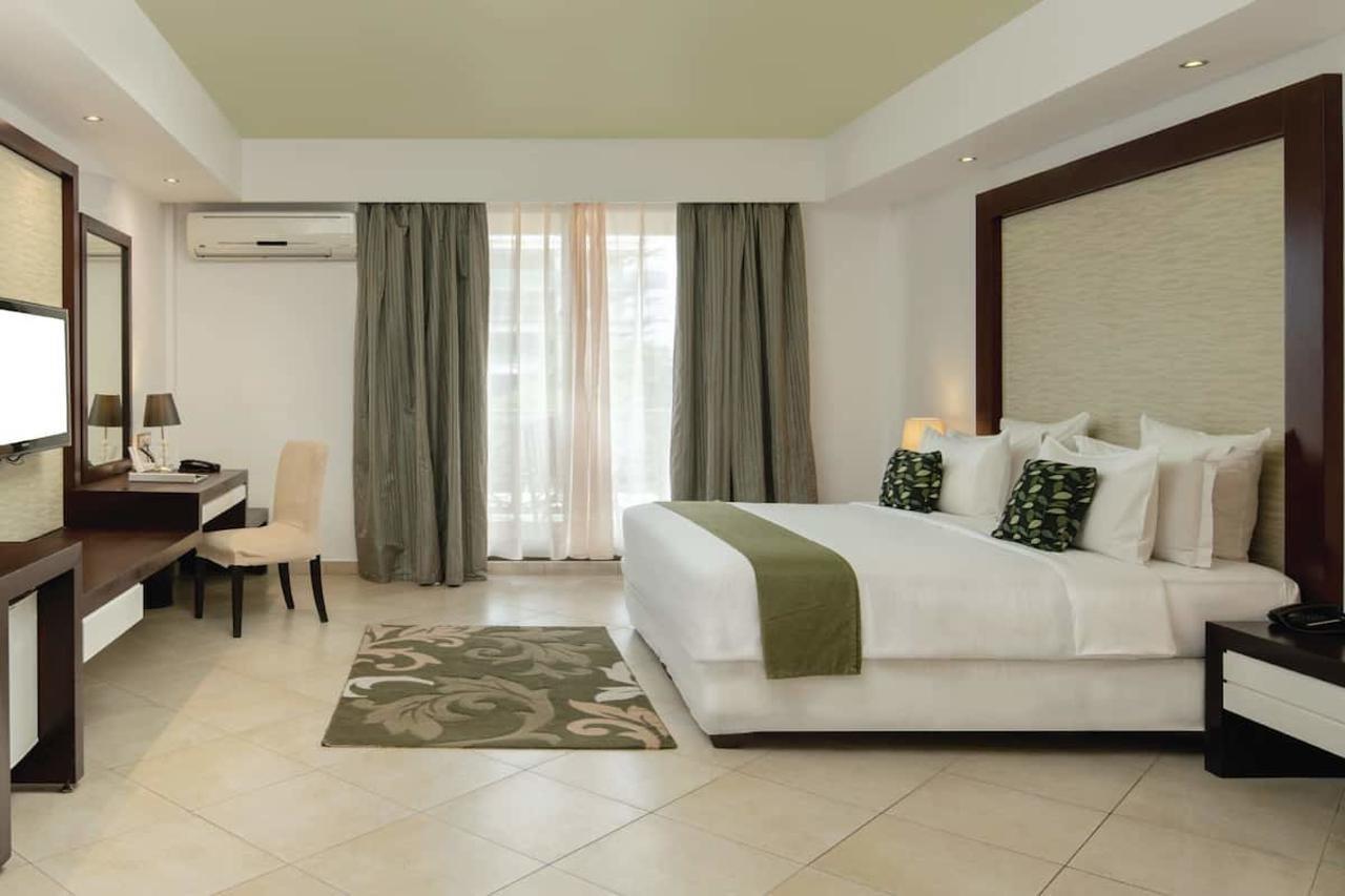 Peninsula Hotel Dár Al-Szalám Kültér fotó