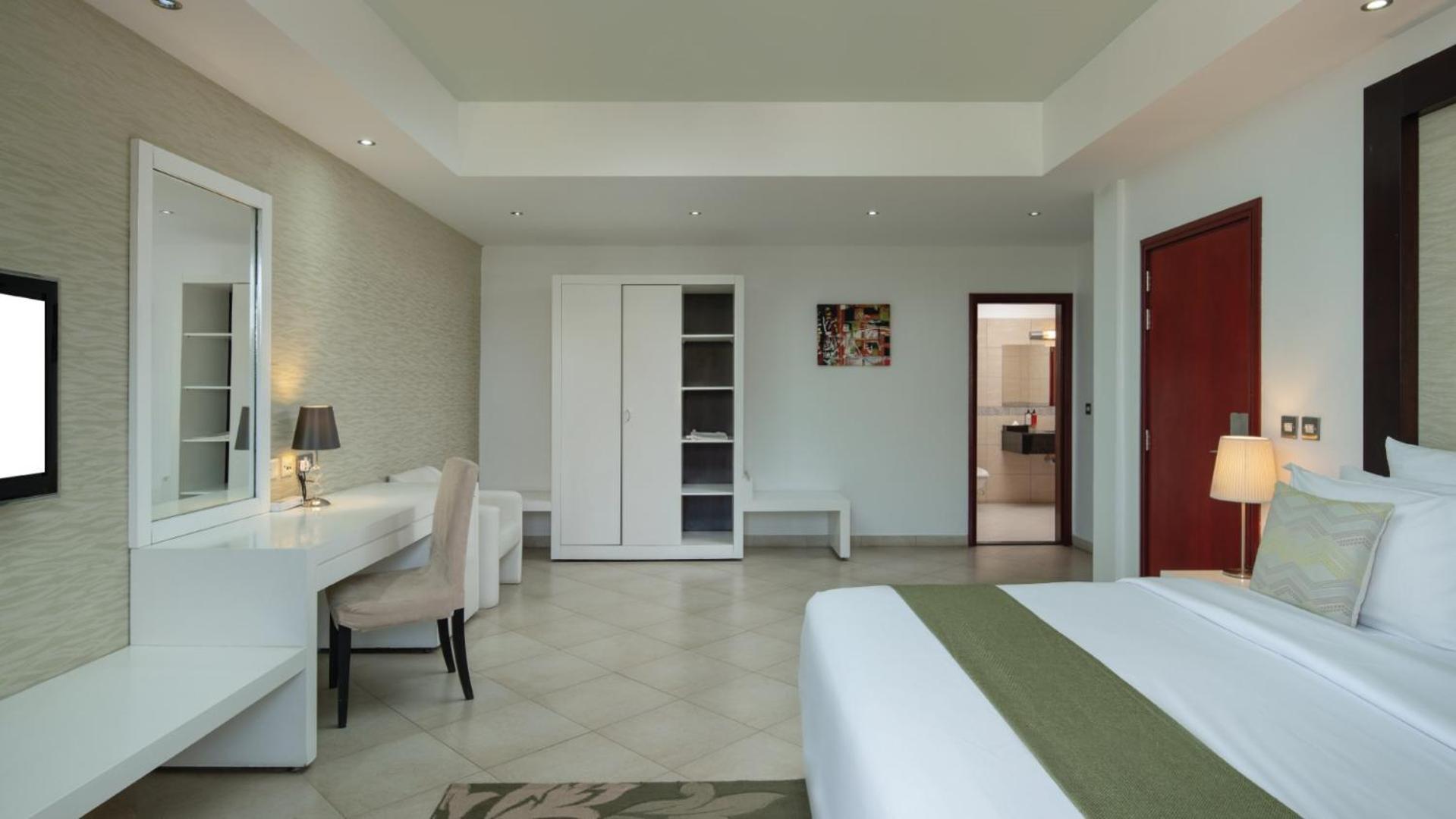 Peninsula Hotel Dár Al-Szalám Kültér fotó