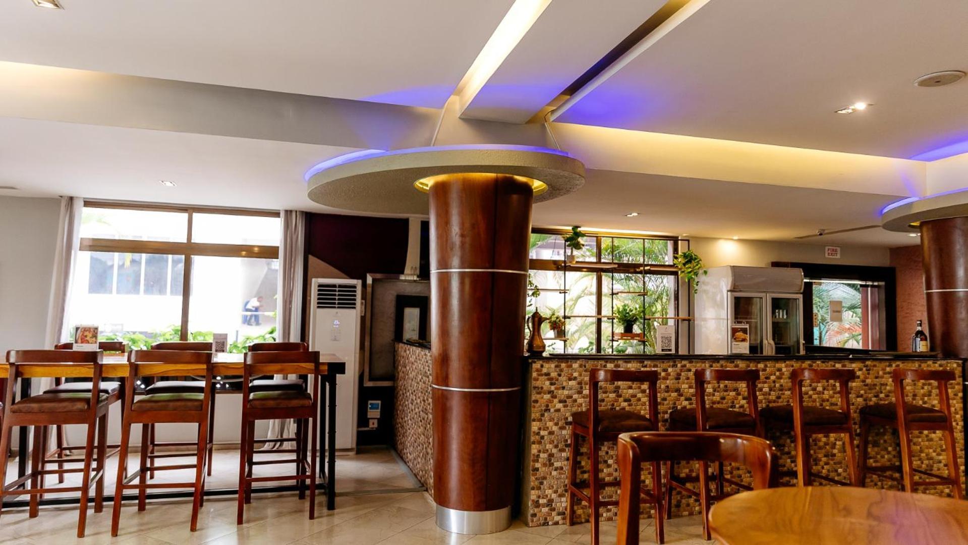 Peninsula Hotel Dár Al-Szalám Kültér fotó