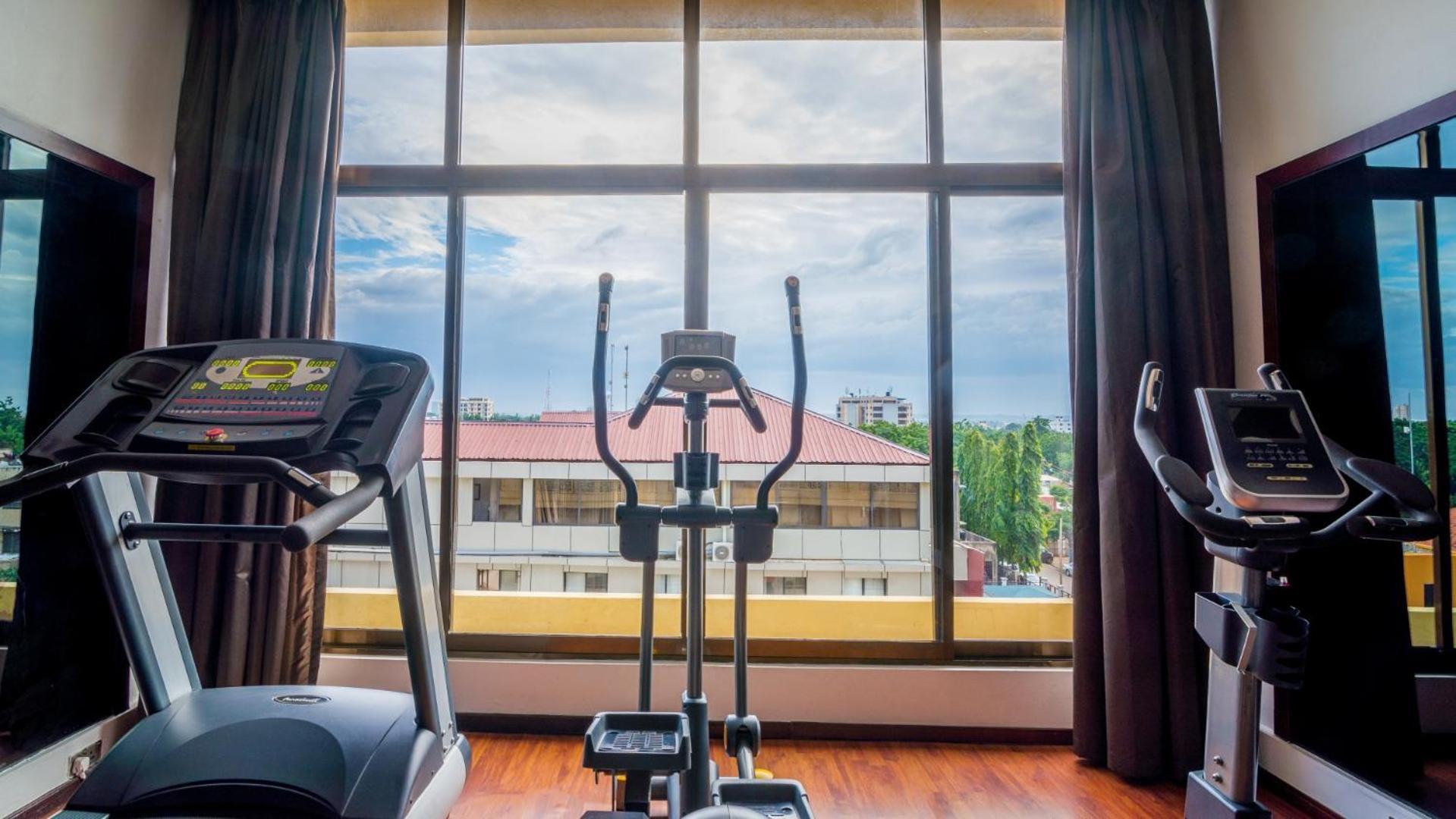 Peninsula Hotel Dár Al-Szalám Kültér fotó